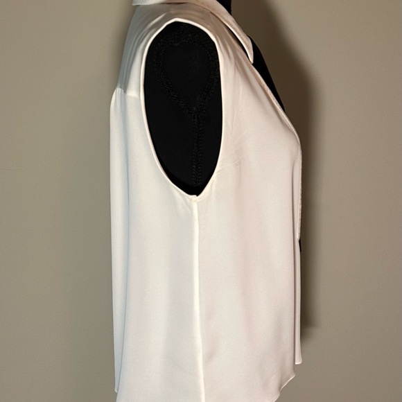 KOBI HALPERIN Genevieve Eyelet Accent Linen Blend Button-Up Shirt - Picture 7 of 8